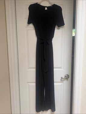 Missguided Black Short-Sleeve Ribbed Wide-Leg Jumpsuit with Waist Tie